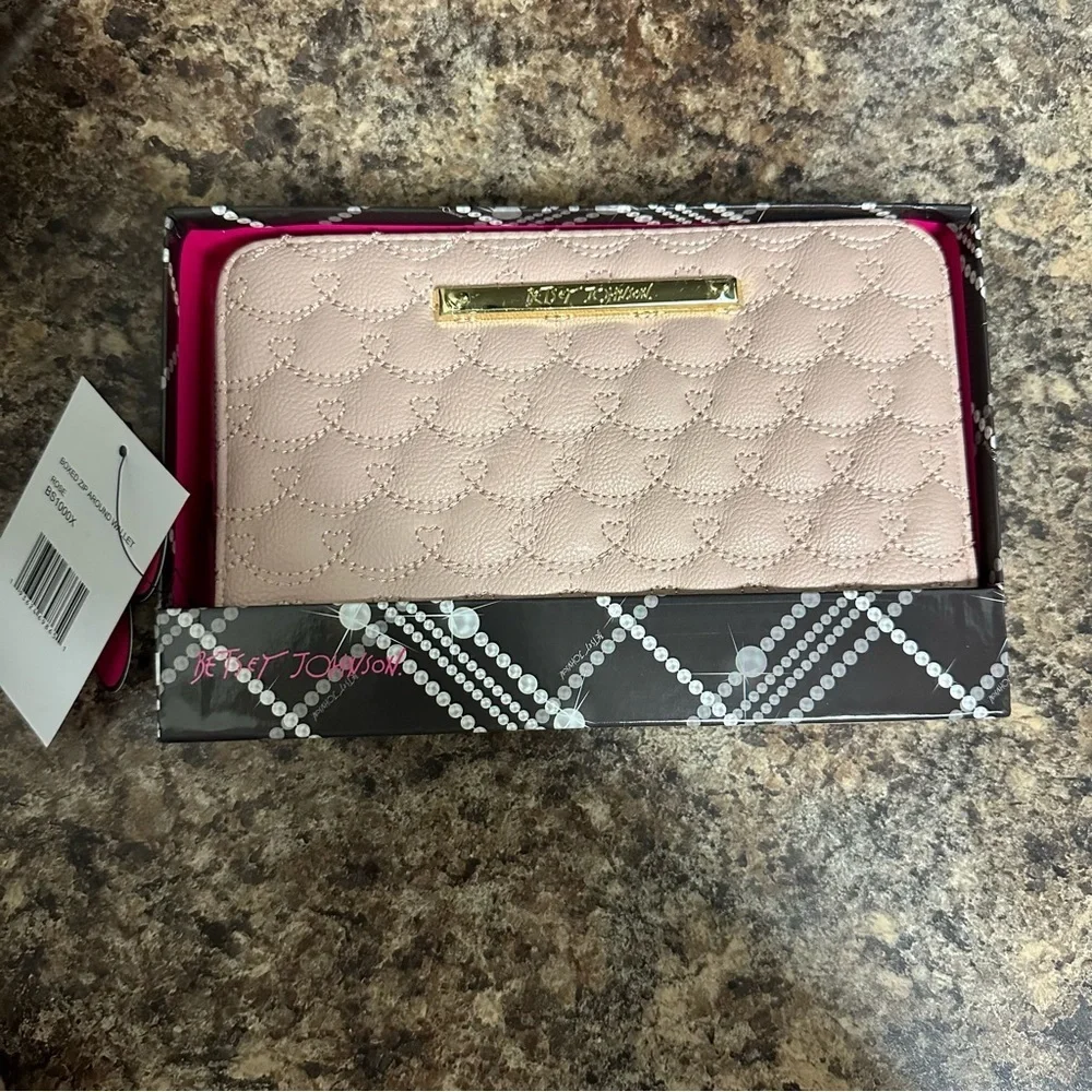 Betsey Johnson Boxed Zipped Around Rose Wallet